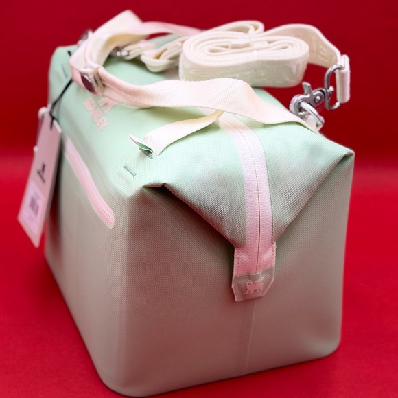 Stanley Julienne Pistachio Green Mini Cooler - Picture 13 of 13